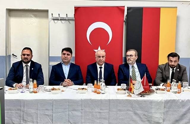 Mahir Ünal’dan Almanya’da Mardin Yeşilli Kültür ve Dayanışma Derneği’ne Ziyaret