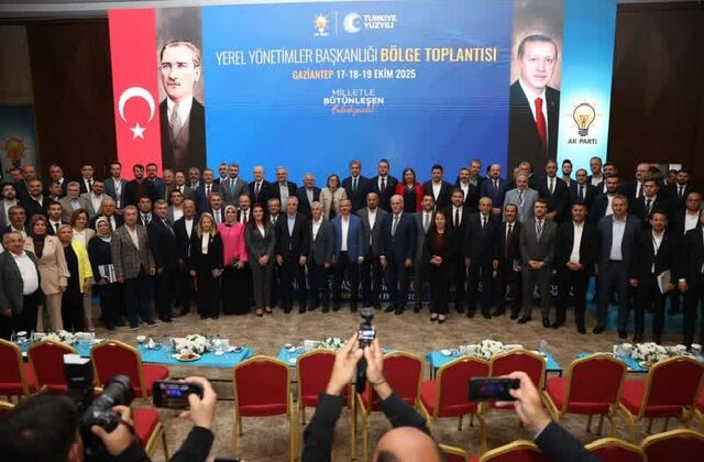 Başkan Hanifi Toptaş, Yerel Yönetimler Bölge Toplantısı’na Katıldı