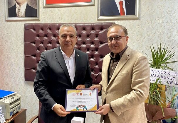 Şahin Hopur’dan Ramazan Gürbak’a 1. Dünya Karakucak Güreşi Şampiyonası Daveti