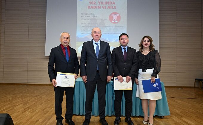KSÜ’de “Cumhuriyetin 102. Yılında Kadın ve Aile” Paneli Gerçekleştirildi