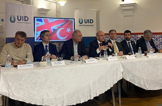 UID Birleşik Krallık’ta Halk Buluşması Düzenlendi