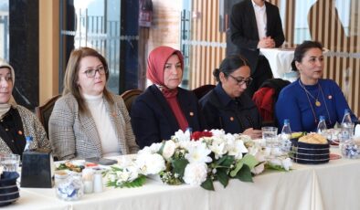 Kadınlar İçin Güvenli Bir Gelecek Amacıyla Kurumlar El Ele