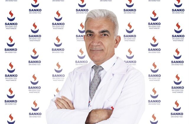 KALBİNDE ÜFÜRÜM DUYULAN HER ÇOCUĞUN DEĞERLENDİRİLMESİ GEREKİR