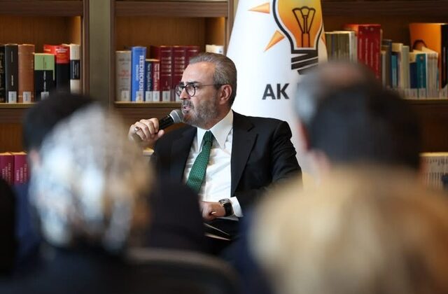 MAHİR ÜNAL: “KARAKOÇ’UN DÜŞÜNCESİ TÜRKİYE’NİN KÜLTÜR YOLUNU AYDINLATIYOR”