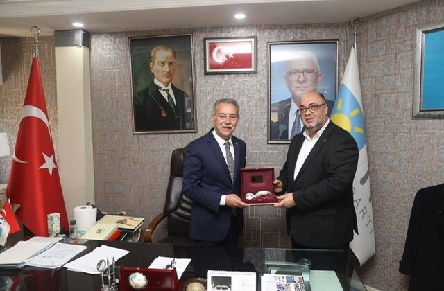 DULKADİROĞLU BELEDİYE BAŞKANI MEHMET AKPINAR’DAN İYİ PARTİ İL BAŞKANLIĞINA ZİYARET