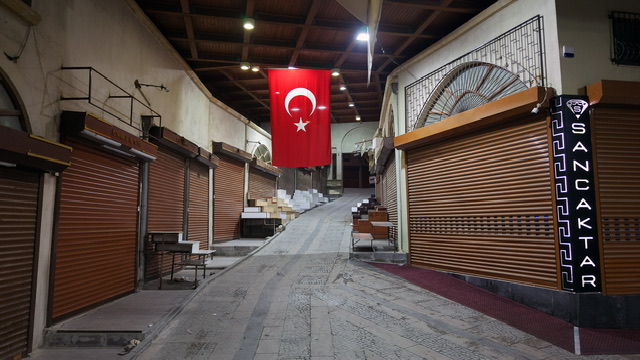 Asırlık Çarşıda Modern Dokunuş;Aydınlatmalar Baştan Aşağı Yenileniyor