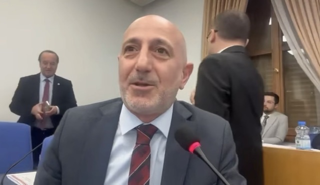 CHP’li Ali Öztunç, Sağlık Bakanlığı Bütçesinde Deprem Bölgesinin Sorunlarını Gündeme Getirdi