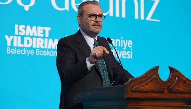 MAHİR ÜNAL’DAN ÜMRANİYE 6. KİTAP FUARI’NA ÖVGÜ: “TOPLUMUN DÜŞÜNCE DAMARLARINI BESLEYEN KIYMETLİ MEKÂNLAR”