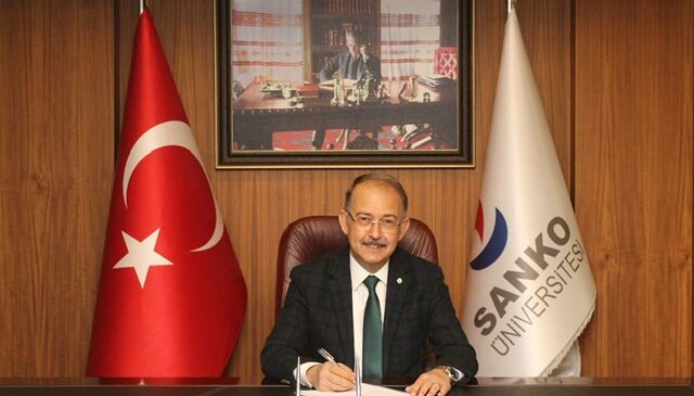 SANKO ÜNİVERSİTESİ REKTÖRÜ PROF. DR. DAĞLI: “ÖĞRETMENLER, TOPLUMUN TEMEL TAŞLARINDAN BİRİDİR”