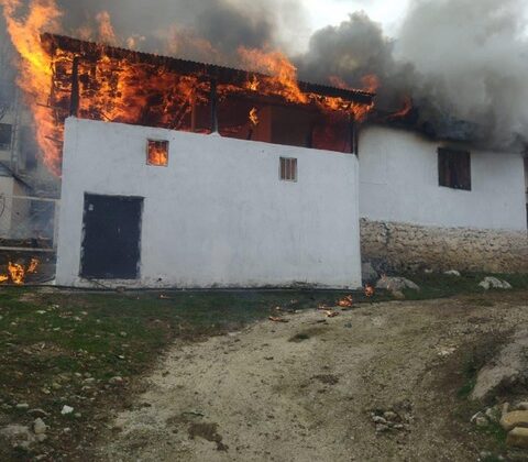 Andırın’da Müstakil Evde Yangın -Ev Kullanılamaz Hale Geldi