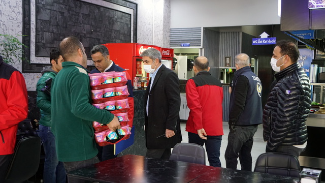 Büyükşehir Zabıtasından Uzun Çarşı’da Kapsamlı Denetim