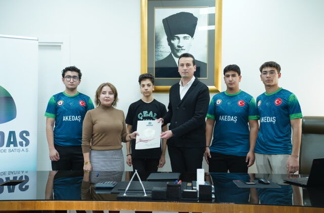 AKEDAŞ DESTEKLİ GENÇ MUCİTLER, DÜNYA ARENASINI FETHETTİ!