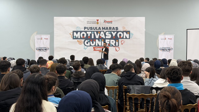 Sınavlara Hazırlıkta Büyükşehir Desteği;Gri Koç’la Motivasyon Günleri Başladı