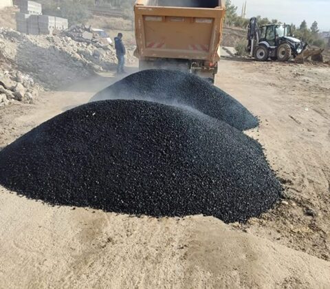 DOĞUKENT’TE ASFALT YAMA ÇALIŞMALARI SÜRÜYOR