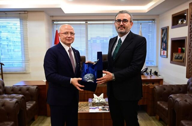 Mahir Ünal: “Teşkilatlarımız AK Parti’nin güçlü omurgasını ayakta tutuyor”