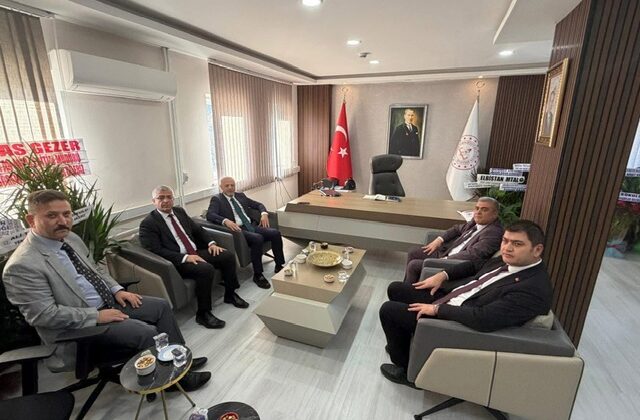 Başkan Kıraç’tan İlçe Millî Eğitim Müdürü Özdemir’e Hayırlı Olsun Ziyareti