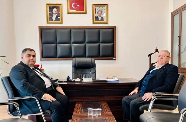 Mehmet Beşen’den Hanefi Mahçiçek’e Teşekkür