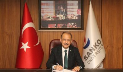 SANKO ÜNİVERSİTESİ REKTÖRÜ PROF. DR. DAĞLI: “25 ARALIK BAĞIMSIZLIK ATEŞİNİN YANDIĞI GÜNDÜR”