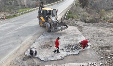 Büyükşehir, Onikişubat Kırsalında Bir Mahallenin Daha Ulaşımını İyileştirdi