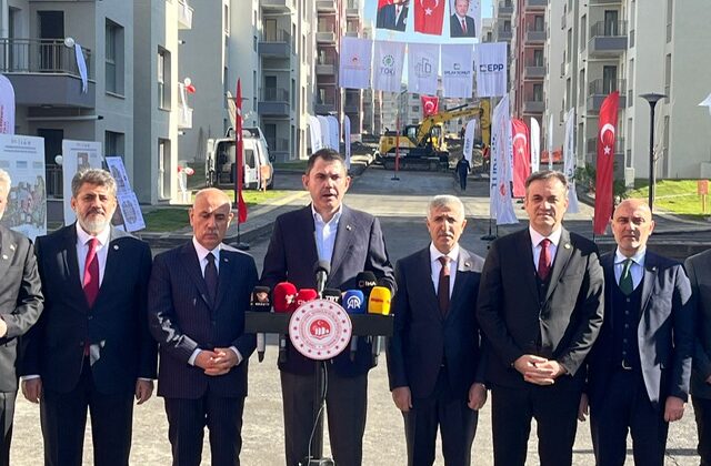 Bakan Kurum, “Deprem bölgesinde son çiviler çakılıyor”