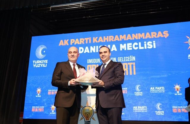 Bakan Kacır’dan Net Mesaj:  “Teknolojisini Üretemeyen Ülke Ayakta Kalamaz”