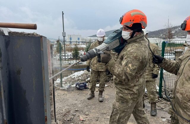 AFAD’dan TSK Personeline Depremde Arama ve Kurtarma Eğitimi