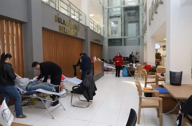 DULKADİROĞLU BELEDİYESİ’NDEN ANLAMLI KAN BAĞIŞI ETKİNLİĞİ