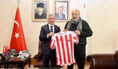 Kahramanmaraşspor’dan Vali Ünlüer’e Ziyaret