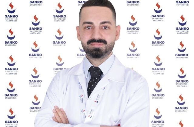 FRAKSİYONEL KARBONDİOKSİT LAZER CİLT YENİLEMEDE ETKİLİ BİR YÖNTEMDİR