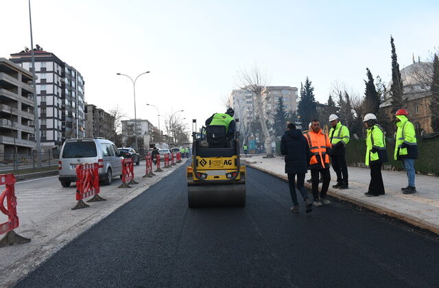 Yol Konforu İçin Asfalt Mesaisi Hız Kesmeden Sürüyor