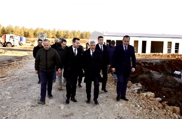 Vali Ünlüer Küçük Sanayi Sitesi İnşaatında İncelemelerde Bulundu