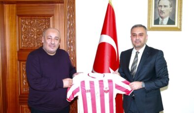 Kahramanmaraşspor Yönetiminden Başkan Toptaş’a Ziyaret