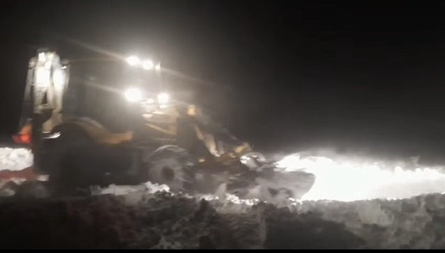 Ekinözü Belediyesi’nden Kar ve Tipiye Hızlı Müdahale