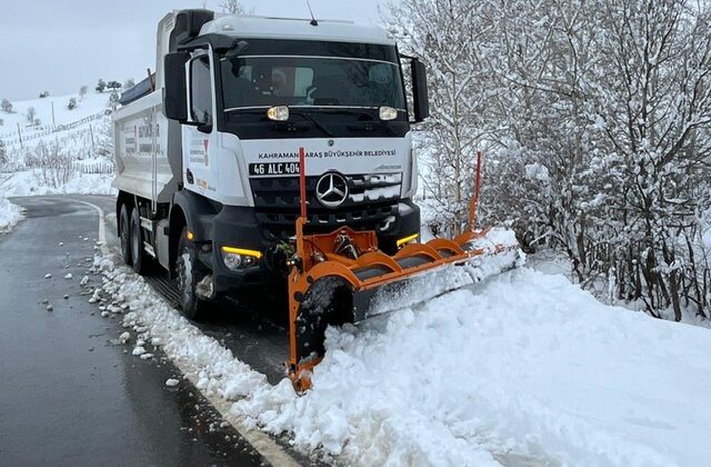 Şehir Merkezinden Kırsala Karla Kesintisiz Mücadele