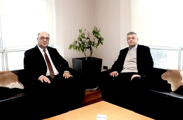 Başkan Akpınar’dan Arıkan Mensucat’a Ziyaret