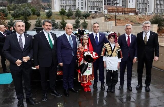 Bakan Kacır’dan Kahramanmaraş Valiliği’ne Ziyaret