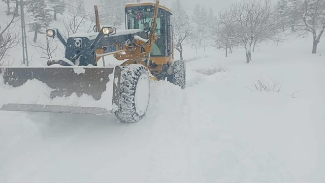 Dulkadiroğlu Belediyesi Karla Mücadelede Tüm İmkânlarını Seferber Etti