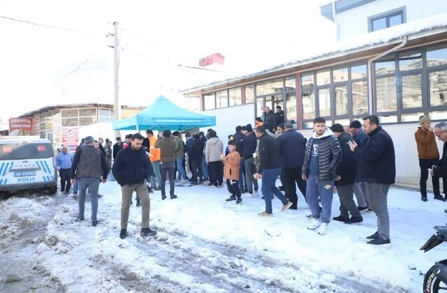 Dulkadiroğlu Belediyesi’nden Cuma Sonrası Sıcak Çorba İkramı