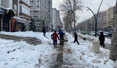 Büyükşehir’den Yaya Güvenliği İçin Kesintisiz Mesai
