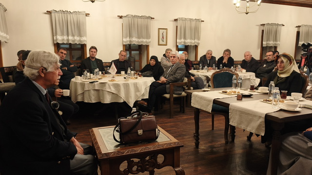 Yazar Gürlek, Edebiyat Aşıklarını Kültür Yolculuğuna Çıkardı
