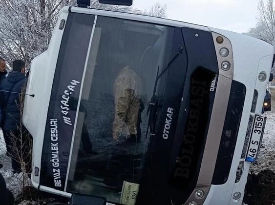 Kahramanmaraş’ta işçi servisi devrildi