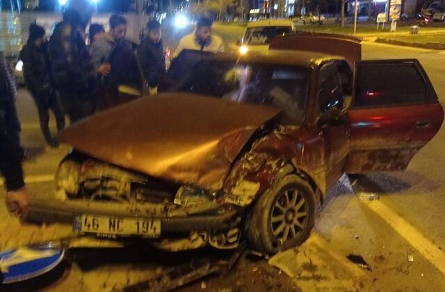 Kahramanmaraş’ta Trafik Kazası: 1’i Çocuk 4 Yaralı