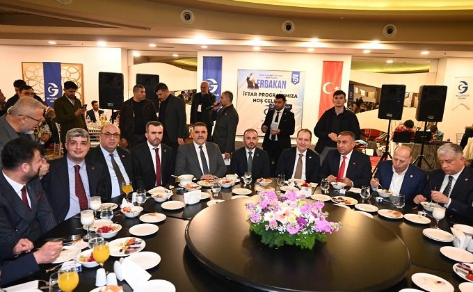 Türkoğlu Belediye Başkanı Mehmet Karaca, Erbakan’ı Anma Programına Katıldı