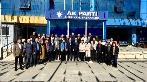 Mahir Ünal’dan AK Parti Antalya İl Teşkilatına Ziyaret