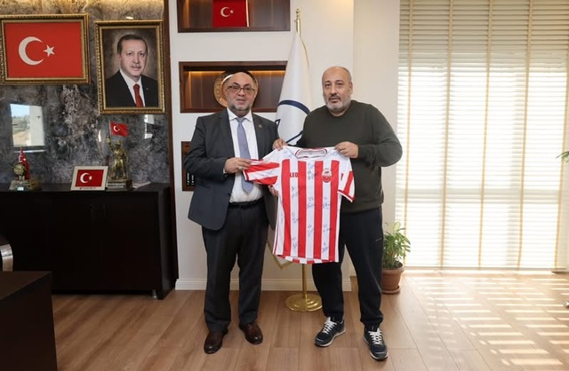 Kahramanmaraşspor’dan Dulkadiroğlu Belediyesi’ne Ziyaret