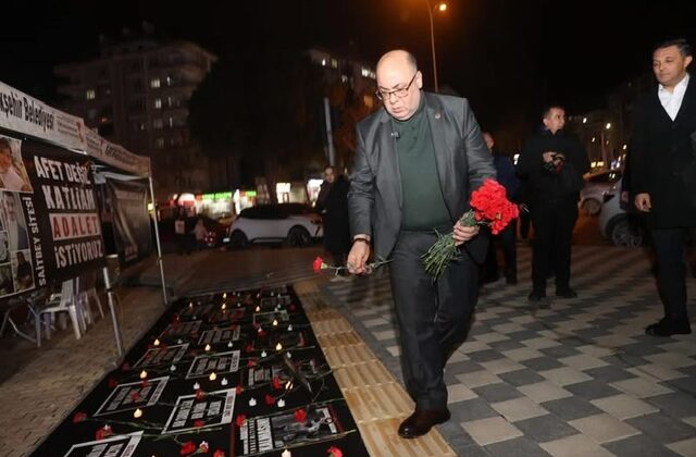 Başkan Akpınar, Sait Bey Sitesi Deprem Şehitlerini Andı