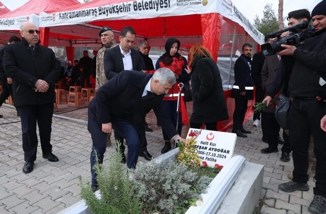 Kapıçam Şehir Mezarlığı’nda Deprem Şehitleri Anıldı