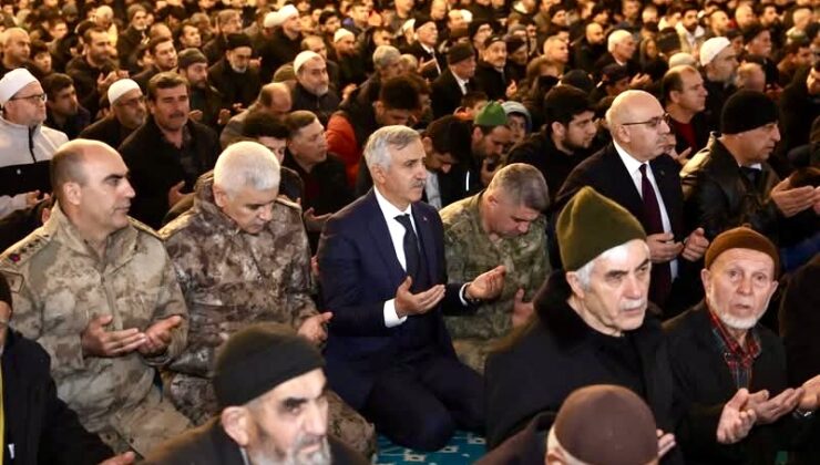 Deprem Şehitleri İçin 1001 Hatm-i Şerif ve Mevlid Programı Düzenlendi