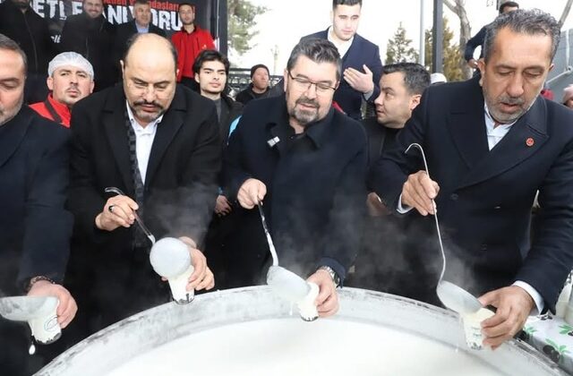 Dulkadiroğlu’nda Deprem Şehitleri İçin Salep İkramı Programı