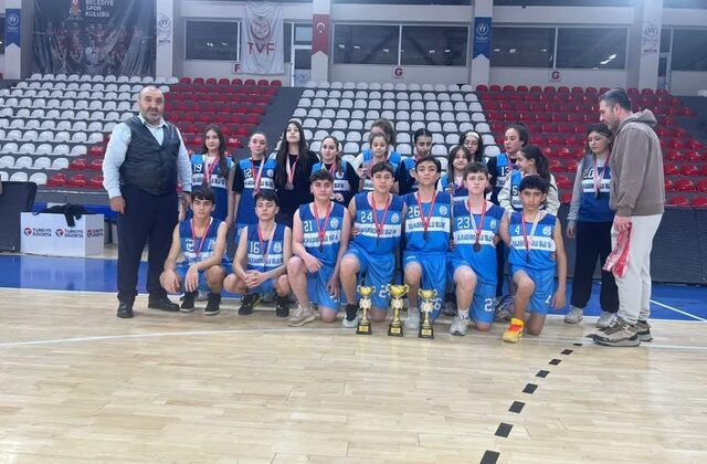 Dulkadiroğlu Belediyespor’dan Potada Çifte Kürsü Başarısı